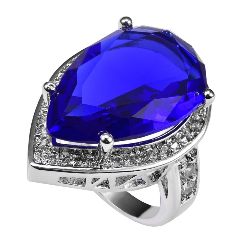 Georgeous blue stone silver color ring